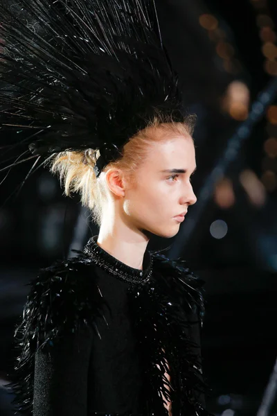 Look 98